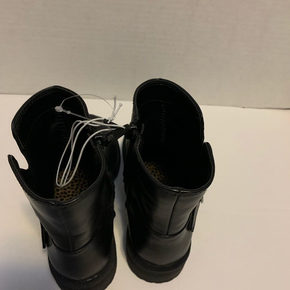 Cat & Jack girls Alessandra Black Boots - Picture 2 of 6